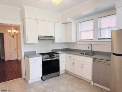 Home For Rent in Somerville, New Jersey