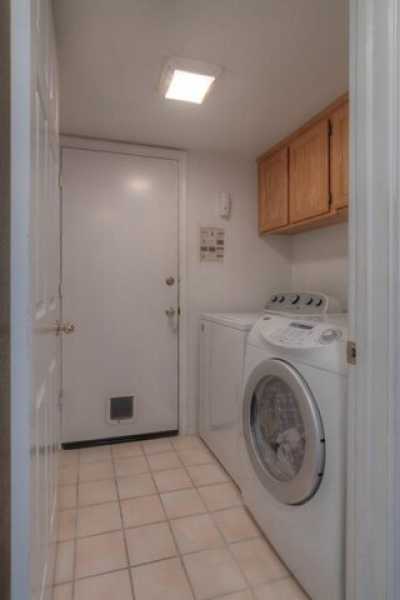 Home For Sale in Antelope, California