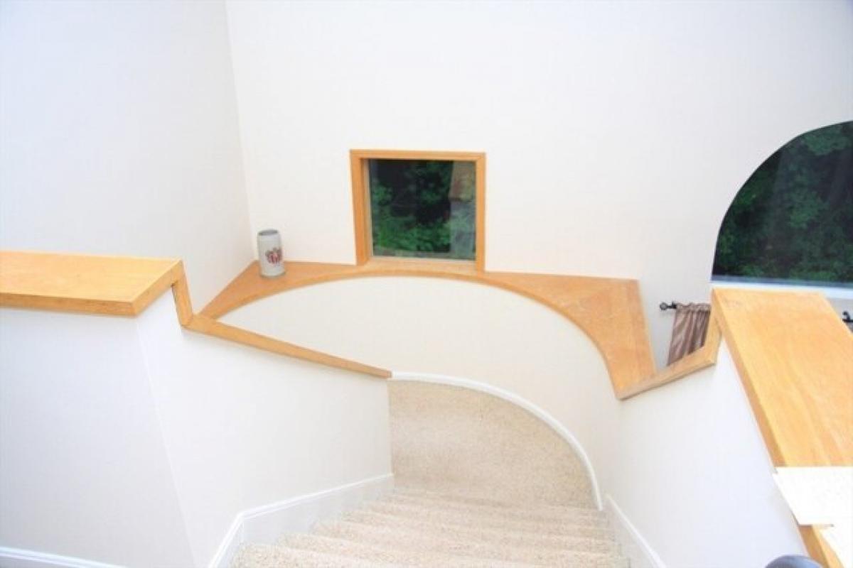 Picture of Home For Sale in Leominster, Massachusetts, United States