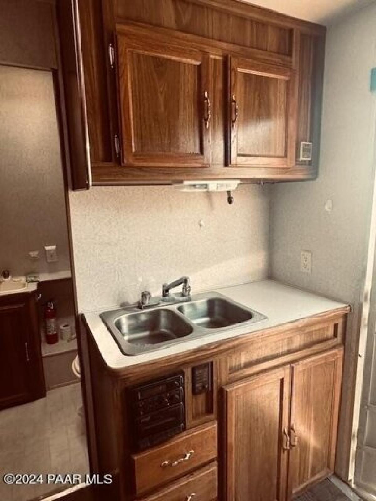 Picture of Residential Land For Sale in Ash Fork, Arizona, United States