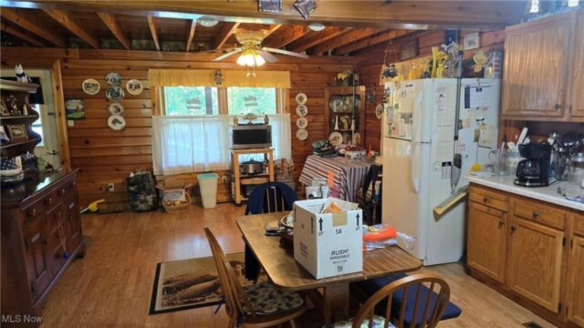 Picture of Home For Sale in Walker, West Virginia, United States