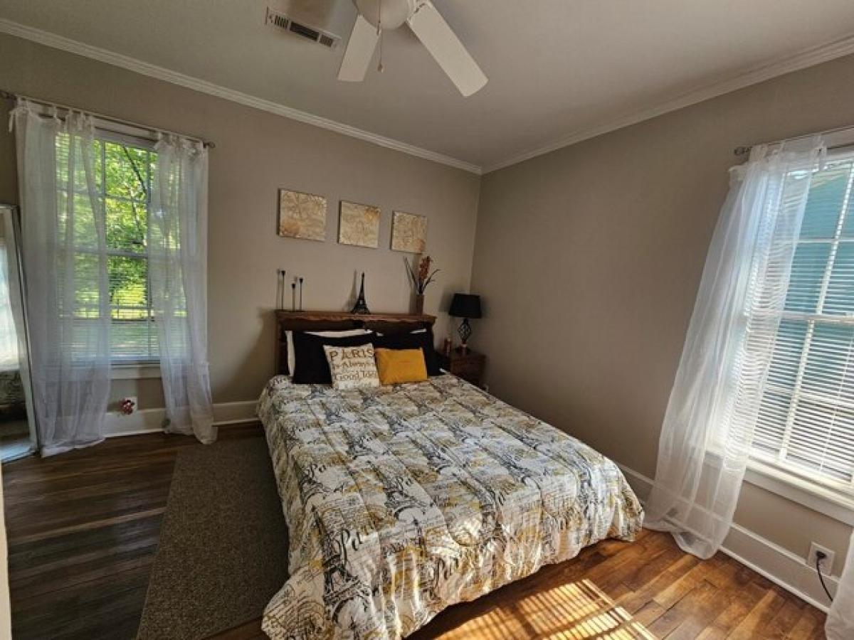 Picture of Home For Sale in Ozark, Alabama, United States