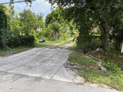 Residential Land For Sale in West Palm Beach, Florida