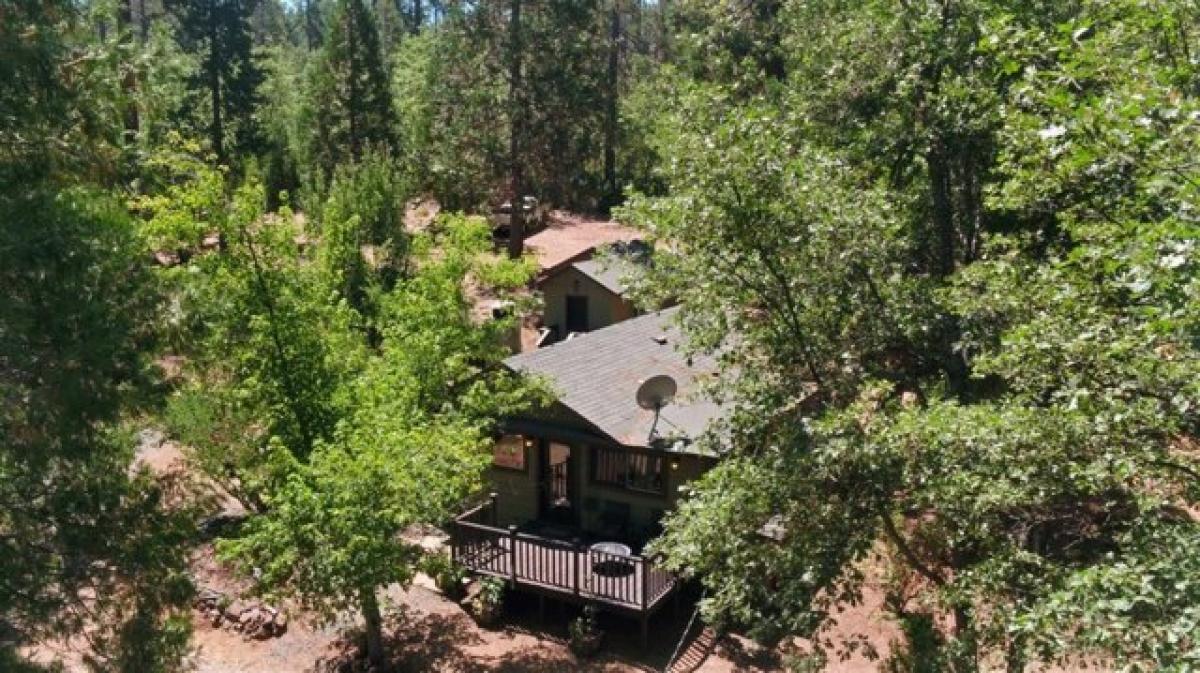 Picture of Home For Sale in Coulterville, California, United States