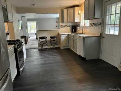 Home For Sale in Grosse Ile, Michigan