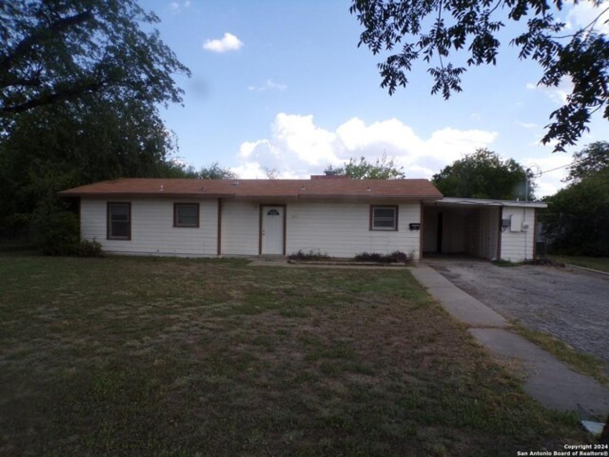 Picture of Home For Rent in Uvalde, Texas, United States