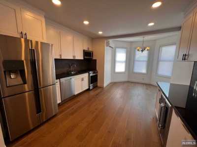 Home For Rent in Carlstadt, New Jersey