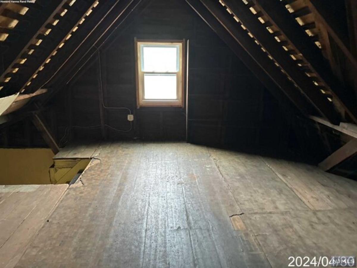 Picture of Home For Sale in Hackensack, New Jersey, United States