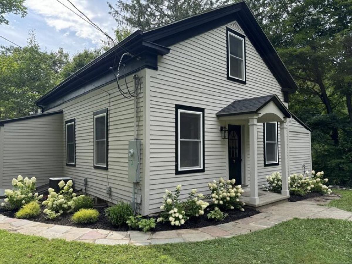 Picture of Home For Sale in Washington, Connecticut, United States