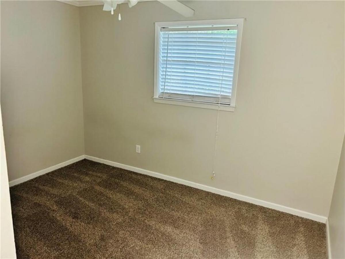 Picture of Home For Sale in Saraland, Alabama, United States