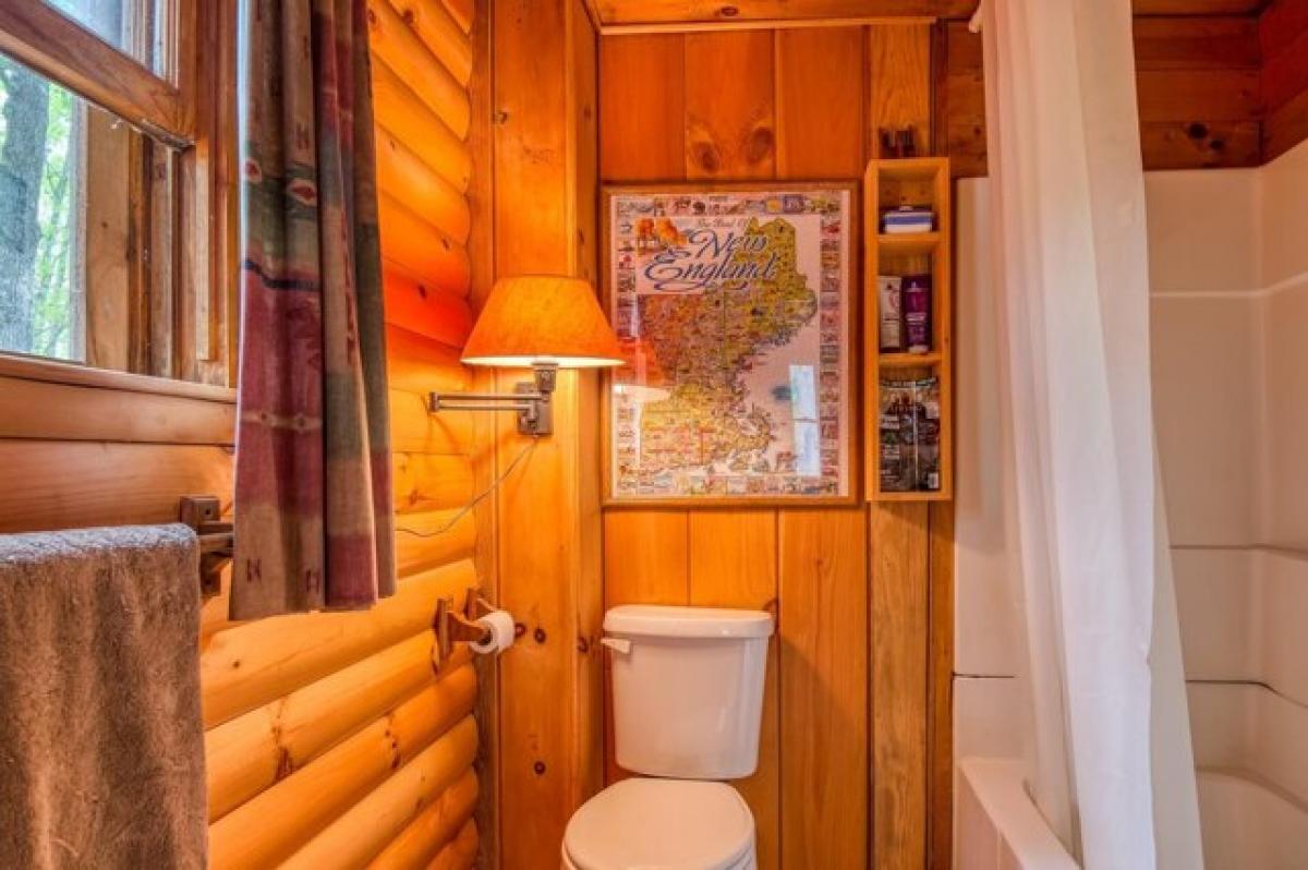 Picture of Home For Sale in Freedom, New Hampshire, United States