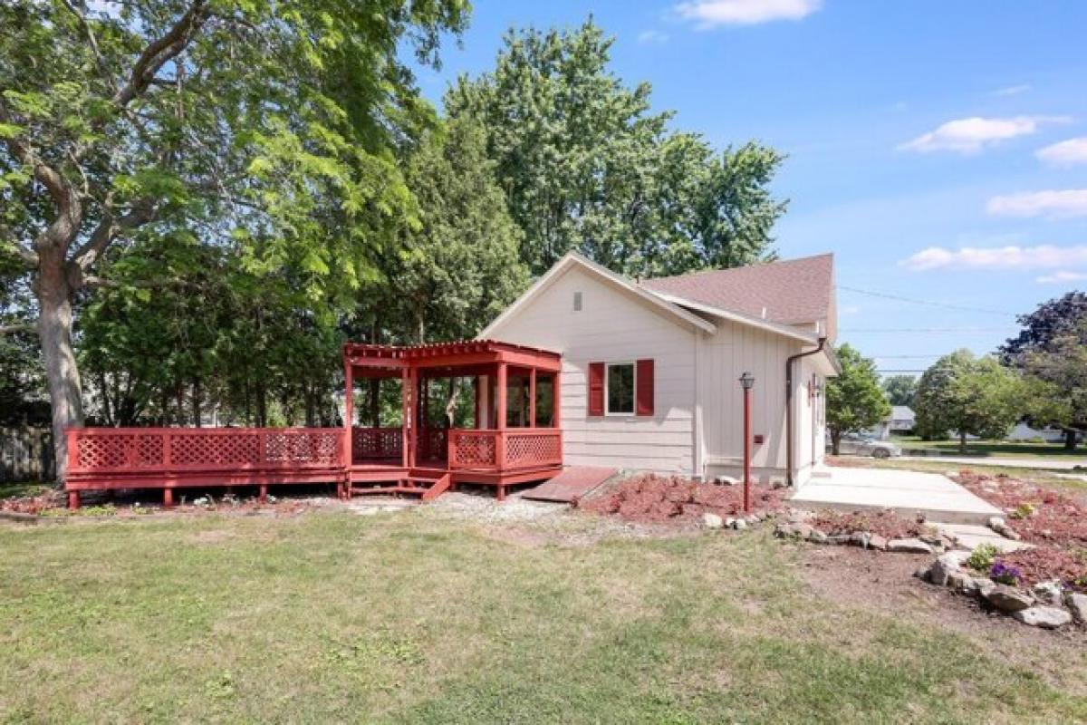 Picture of Home For Sale in Manitowoc, Wisconsin, United States