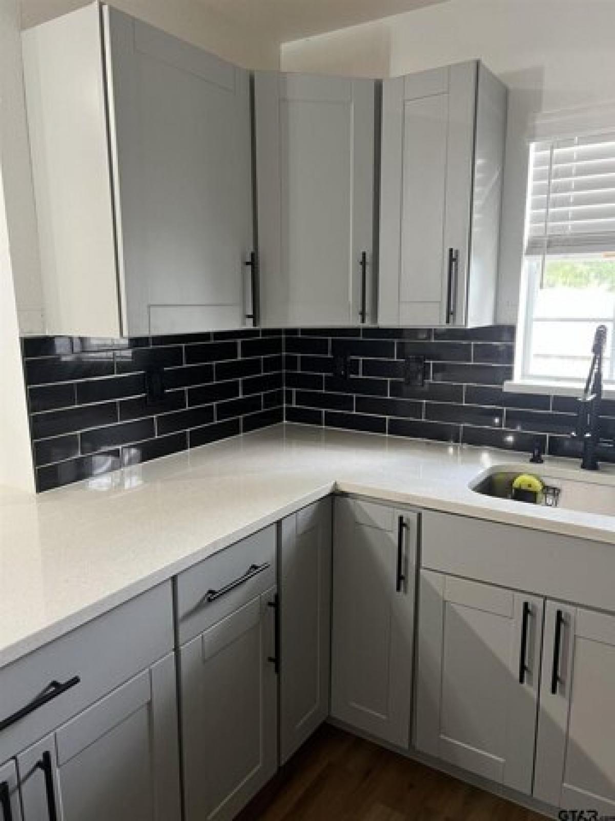 Picture of Home For Sale in Grand Saline, Texas, United States