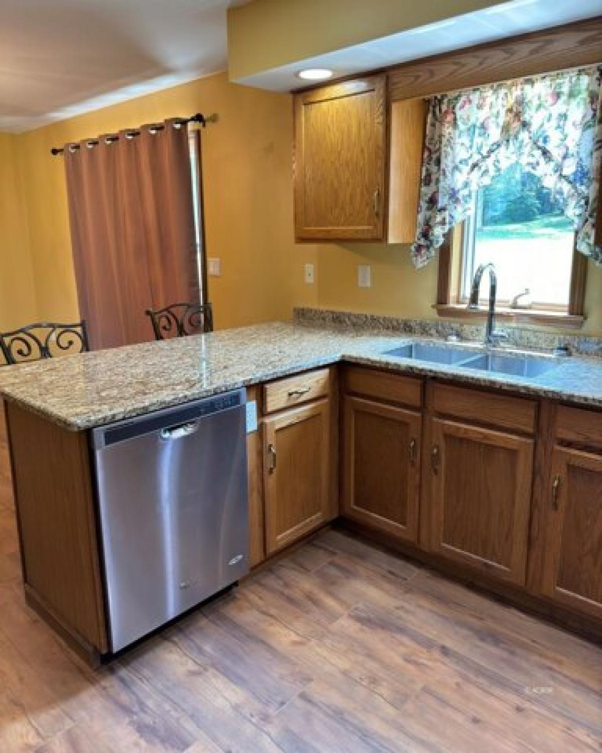 Picture of Home For Sale in Gallipolis, Ohio, United States