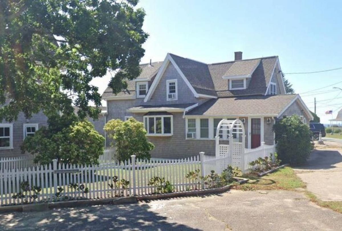 Picture of Home For Sale in Falmouth, Massachusetts, United States