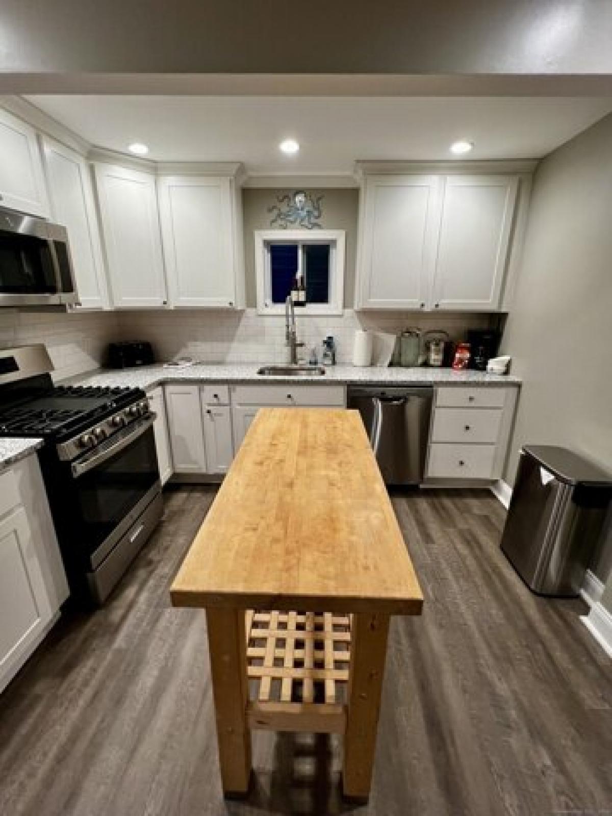 Picture of Home For Rent in Milford, Connecticut, United States