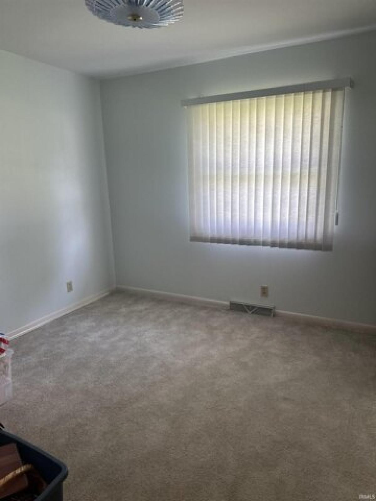 Picture of Home For Sale in Princeton, Indiana, United States