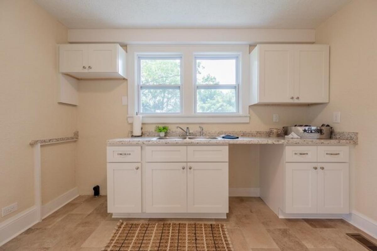 Picture of Home For Sale in Pulaski, Virginia, United States