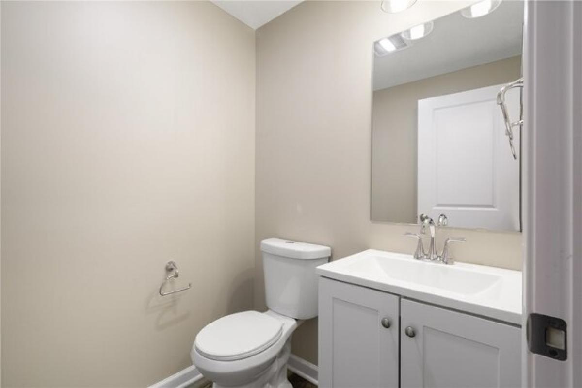 Picture of Home For Sale in Fairport, New York, United States