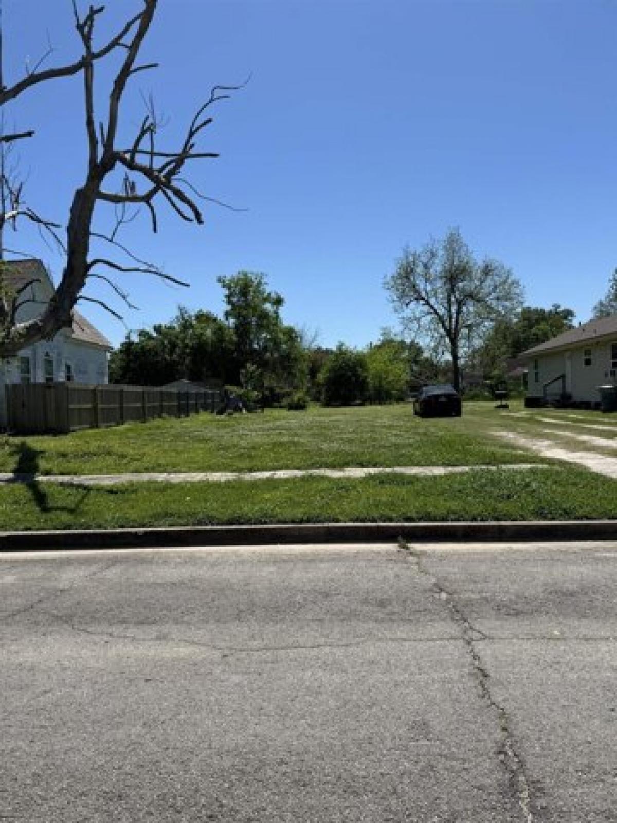 Picture of Residential Land For Rent in Beaumont, Texas, United States
