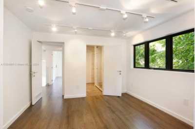 Home For Rent in Coconut Grove, Florida