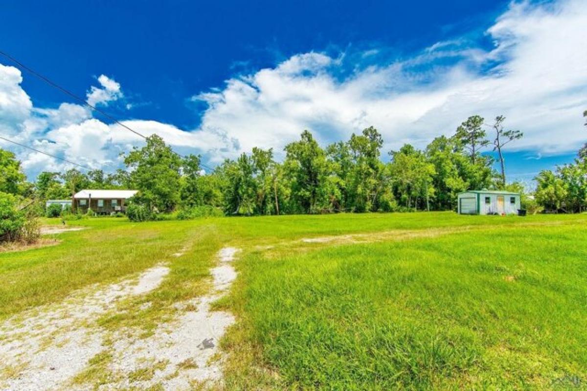 Picture of Residential Land For Sale in Houma, Louisiana, United States