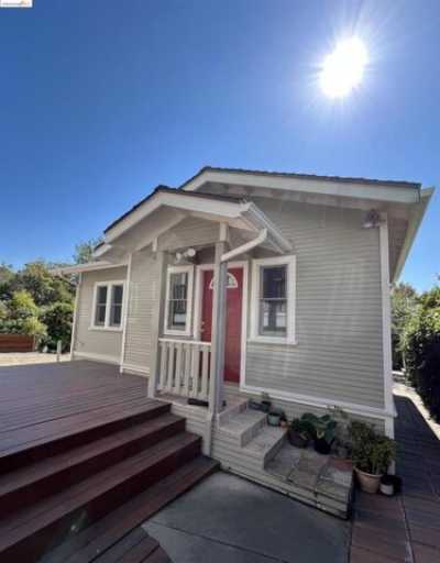 Home For Rent in Berkeley, California