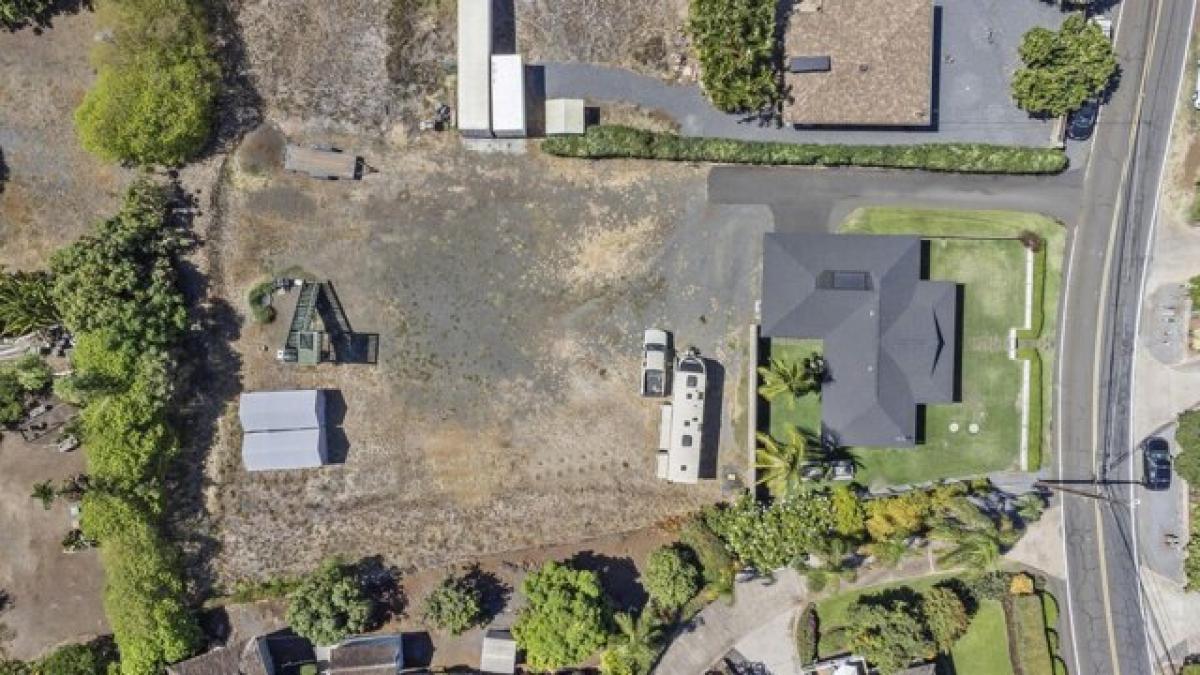 Picture of Residential Land For Sale in Kihei, Hawaii, United States