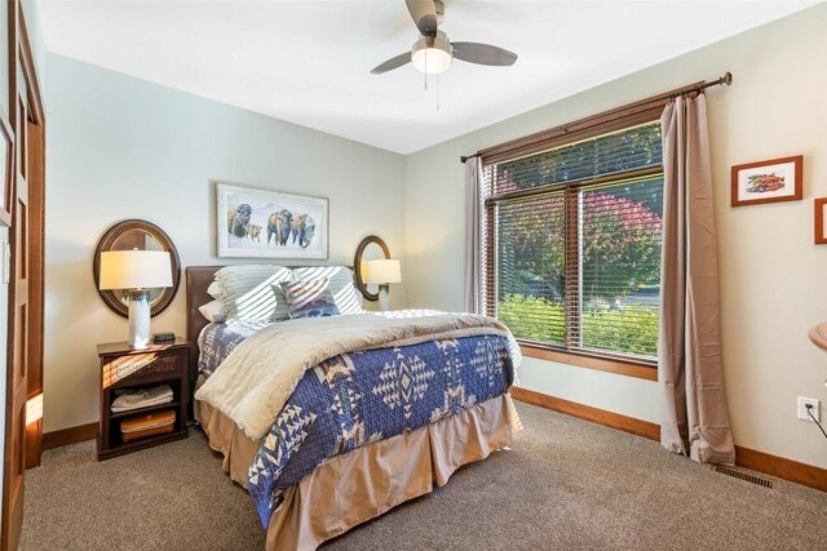 Picture of Home For Sale in Polson, Montana, United States