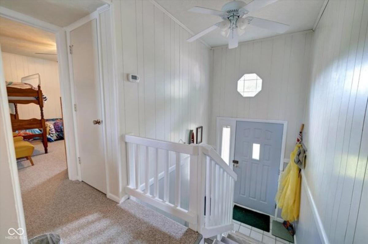 Picture of Home For Sale in Unionville, Indiana, United States