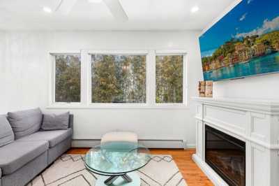 Home For Sale in Hampton Bays, New York