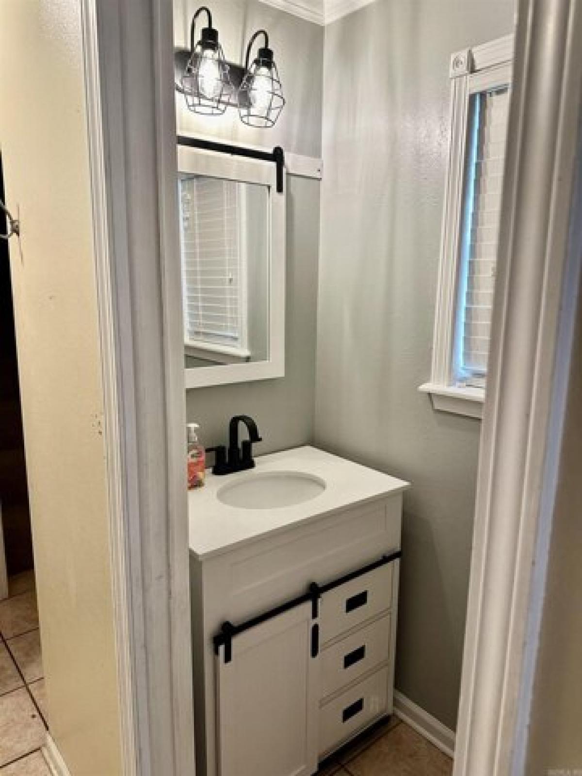 Picture of Home For Sale in Glenwood, Arkansas, United States