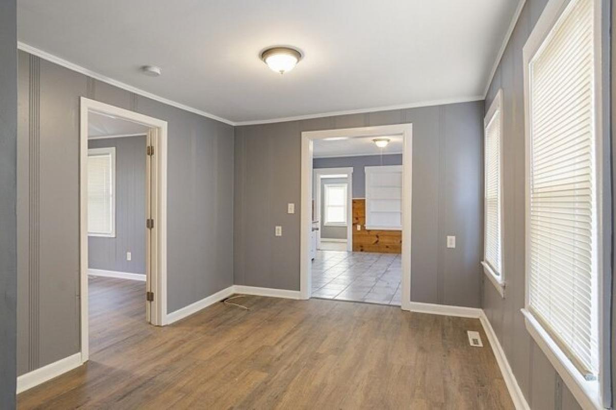 Picture of Home For Rent in Fitchburg, Massachusetts, United States