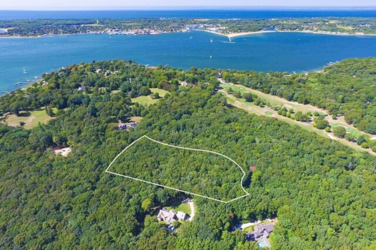 Picture of Residential Land For Sale in Shelter Island, New York, United States