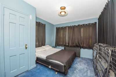 Home For Sale in Deer Park, New York