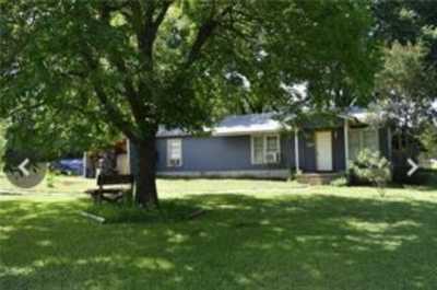 Home For Sale in Rockdale, Texas