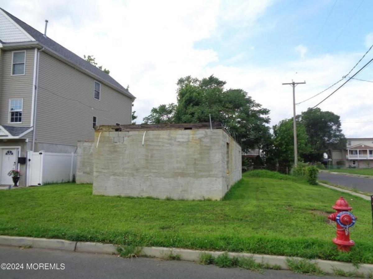 Picture of Residential Land For Sale in Union Beach, New Jersey, United States