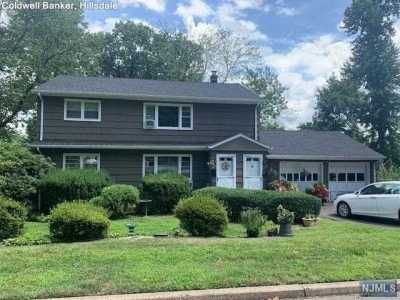 Apartment For Rent in 