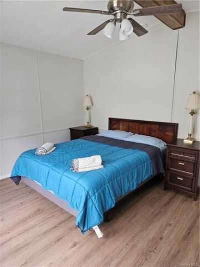 Home For Sale in Loch Sheldrake, New York