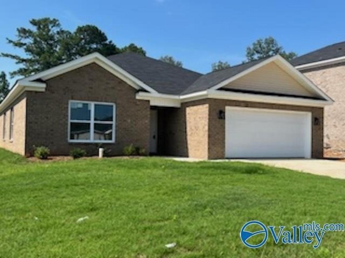 Picture of Home For Sale in New Hope, Alabama, United States