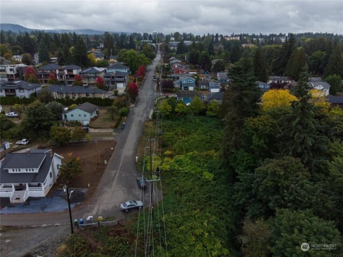 Picture of Residential Land For Rent in Renton, Washington, United States
