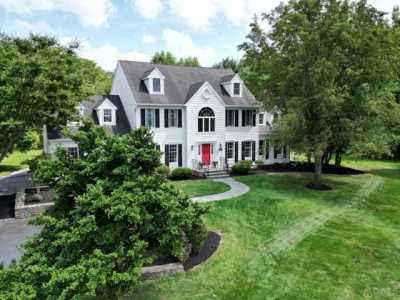 Home For Sale in Cranbury, New Jersey