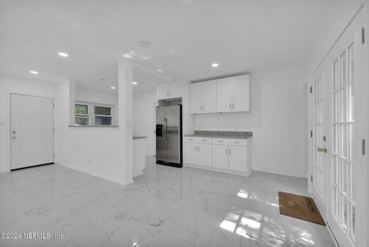 Picture of Home For Sale in Jacksonville, Florida, United States