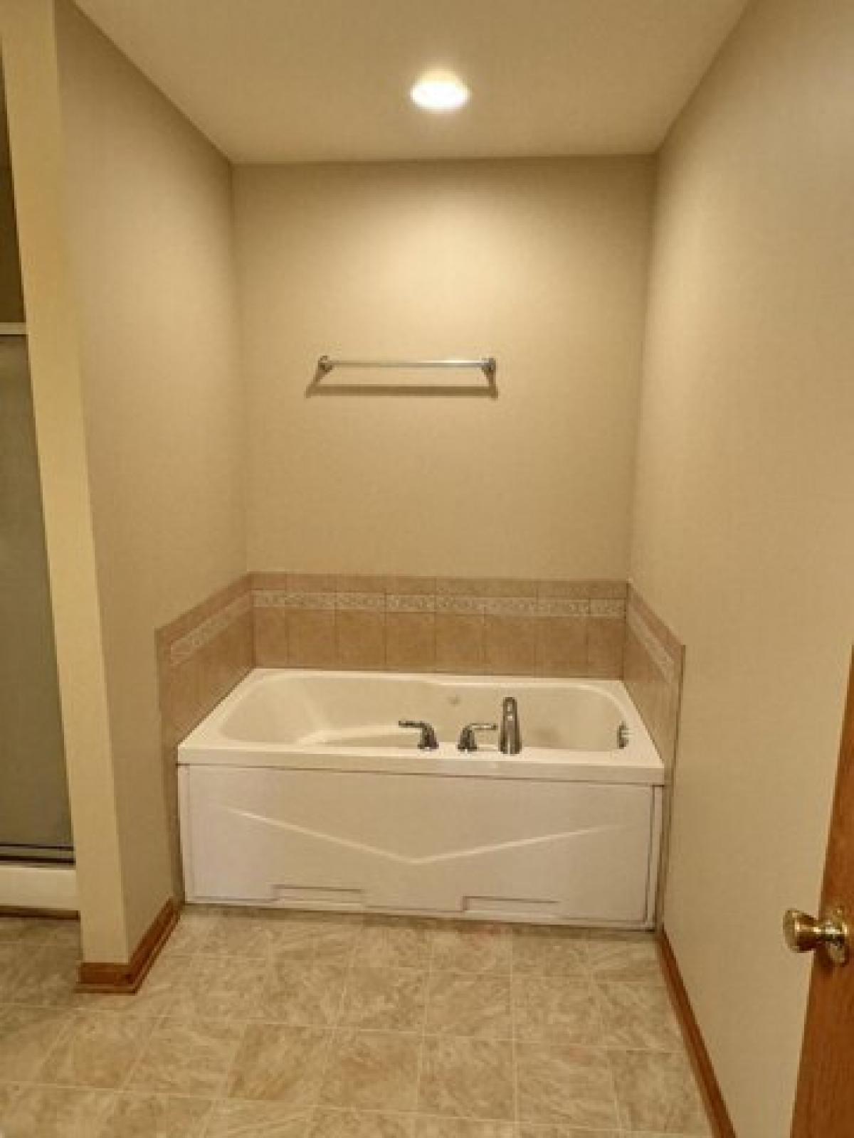 Picture of Home For Sale in Hammond, Indiana, United States