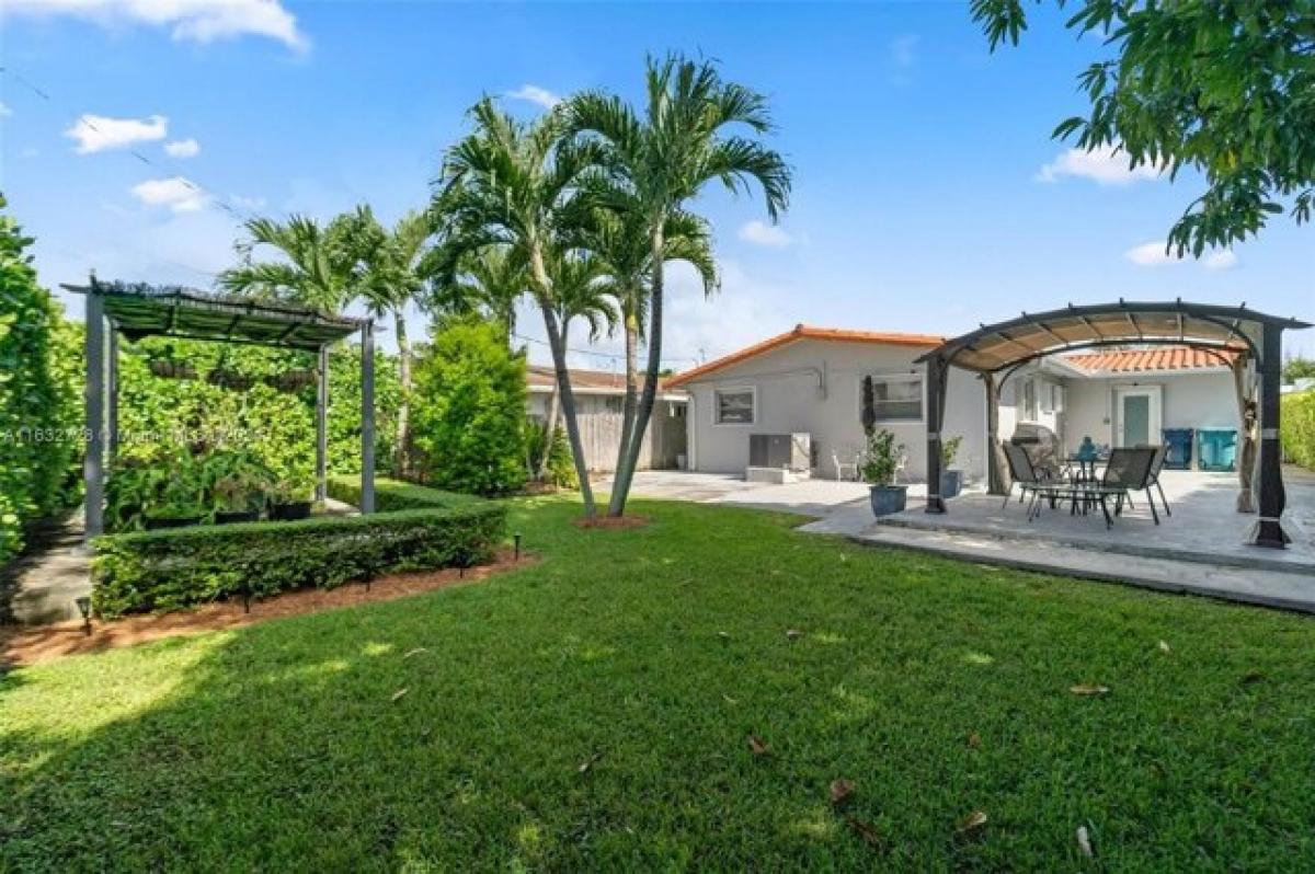 Picture of Home For Sale in Miami, Florida, United States