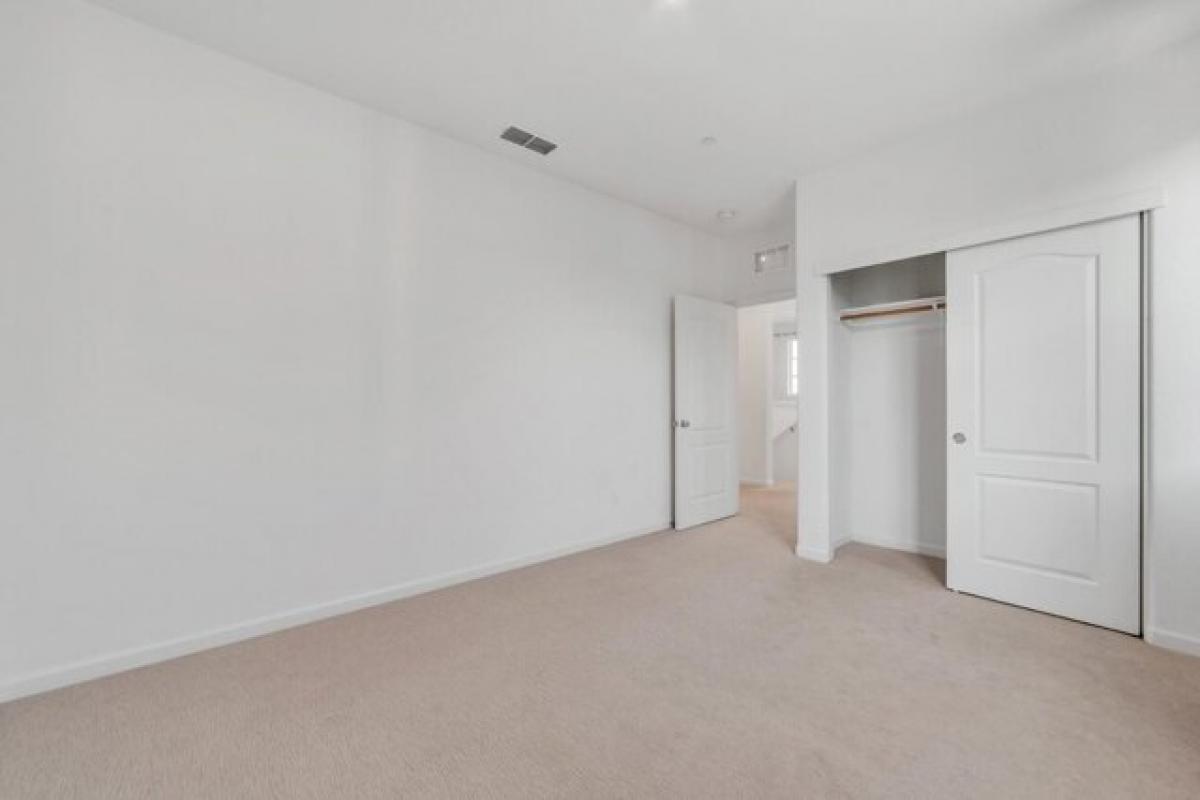 Picture of Home For Sale in Folsom, California, United States