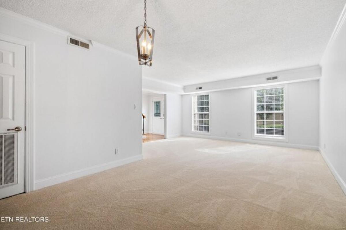 Picture of Home For Sale in Knoxville, Tennessee, United States