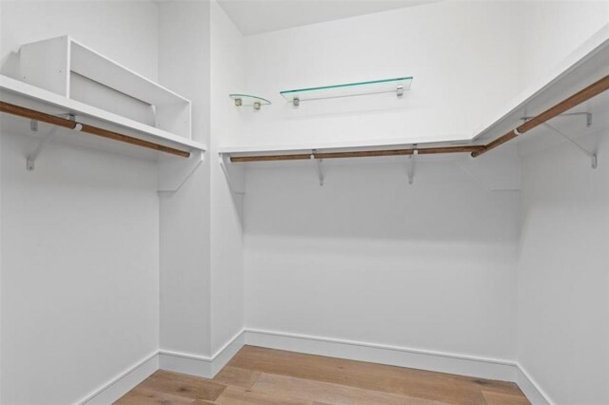 Picture of Home For Sale in Austin, Texas, United States