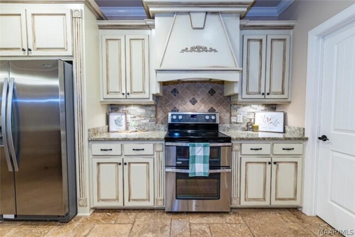 Picture of Home For Sale in Enterprise, Alabama, United States