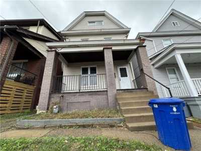 Home For Rent in Pittsburgh, Pennsylvania